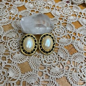 Vintage Gold Tone Black Rhinestone Faux Pearl Cabochon Oval Clip On Earrings